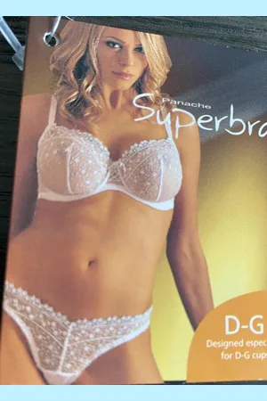 Panache Lingerie Daisy BH - underwired balconnet bra - met geborduurde bloemetjes - maat GG70