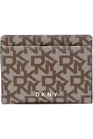 DKNY Bryant Chino Caramel Pasjeshouder