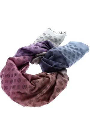 Guess Sjaal Peony Jacquard Scarf 80X190 Veelkleurig