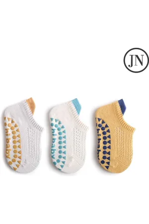 Merkloos JN Anti-Slip Babysokken – set van 3 - - Veilig, Comfortabel en Ideaal voor Actieve Dreumesen Baby Sokken - Katoen - Baby Sokjes - Antislip Sokken - Warme Sokken Kind - Dreumes Sokken - Veelkleurig