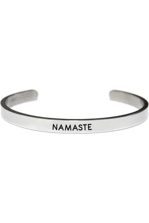 Key Moments 8KM BM0006 Stalen open bangle met tekst - Namaste - One-size