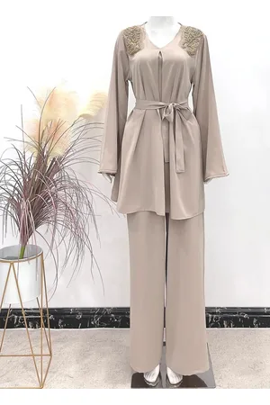 Merkloos Twinset- maat M/L- tweedelige set-feestelijke kleding-set - broek en tuniek set- kerst outfit- classy- set- broek- tuniek- jurkje- feestelijke outfit- casual- goud
