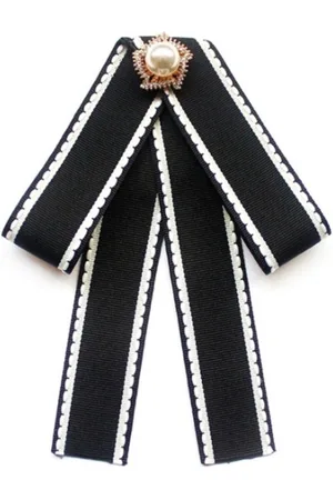 Merkloos Elegante Strik Broche met Imitatieparels voor Kraag en Kleding