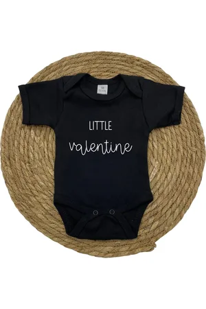 Merkloos Romper | Little valentine - baby - newborn - grappig - tekst - zwanger - zwangerschap - valentijn - Valentijnsdag - 14 februari - zwangerschapsaankondiging | | maat 56