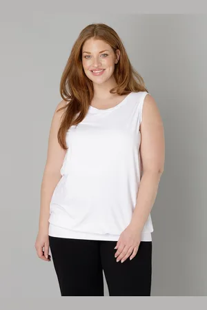 Base Level CURVY Yasmina Top - - maat 5(58/60)