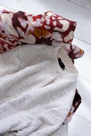 Yest Valentijn Cover ups - - maat 4(54/56)