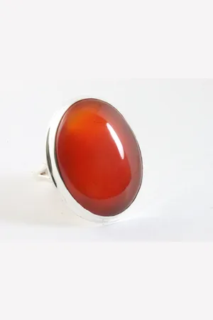 AsiAsia Grote ovale zilveren ring met carneool - maat 21