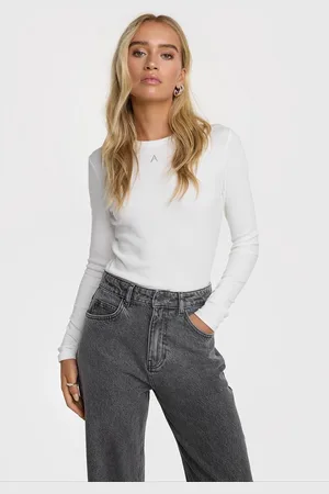 Alix the label Ladies knitted modal longsleeve top
