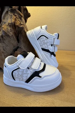 Merkloos Sneaker met klittenband Black