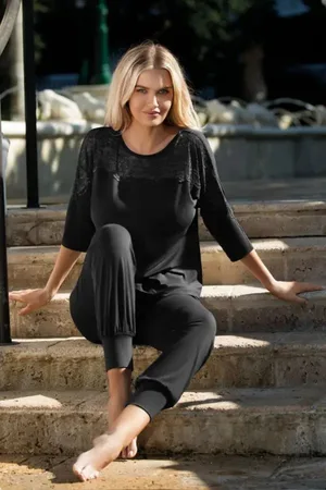 DKaren Viscose pyjama met kant aan de voorkant - driekwart pyjama voor dames van zachte viscose - Loretta - M/L