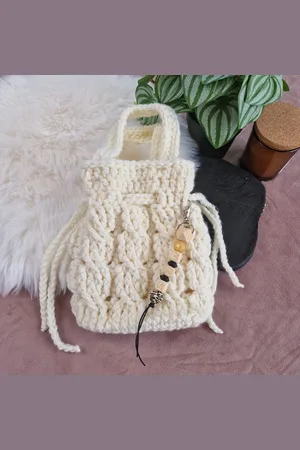 Merkloos Happy Bebie | Telefoontasje | Gehaakt | Mama | Acryl | Handmade