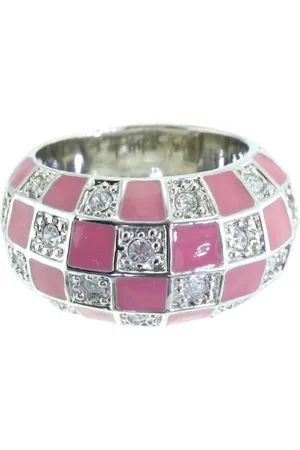 Behave Ring - Zilverkleurige statement ring met dambordpatroon en kristallen – Trendy & modern