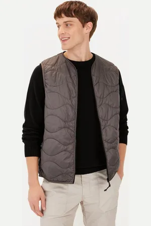 Camel Active Outdoor Vest gemaakt van gerecycled polyamide
