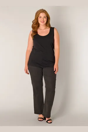 Base Level CURVY Yuppie Top - - maat 5(58/60)