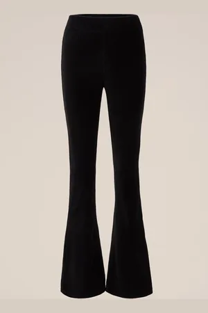 WE Fashion Dames flared legging van ribstof