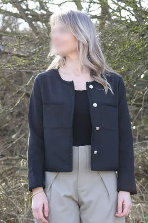 Merkloos Bij Avoir Avoir Zwarte Blazer Dames – Klassiek, Elegant, Makkelijk te Combineren - Lente en Zomer Jasje - Netjes werk outfit casual