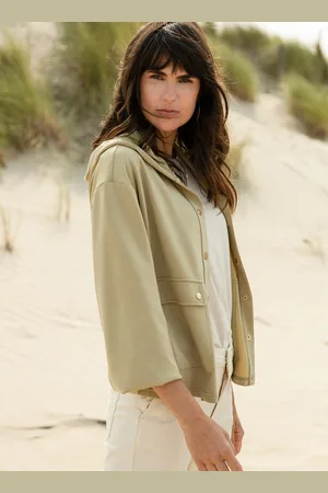 Yest Saira - - maat 44