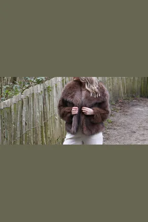 Merkloos Bij Avoir Avoir Faux Fur Jas dames - Tijdloos Elegant - winterjas dames - Luxe winterjas dames - Kleur Bruin/Rood/Zwart