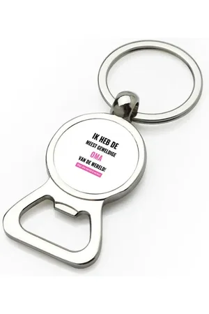 Akyol Ik heb de meest geweldige oma van wereld (klopt, deze mok heb ik van haar) flesopener - Oma - de meest geweldigste oma - verjaardagscadeau - verjaardag - cadeau - cadeautje voor oma - oma artikelen - kado - geschenk - gift - 9 bij 3 cm