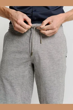 No Excess Linen short