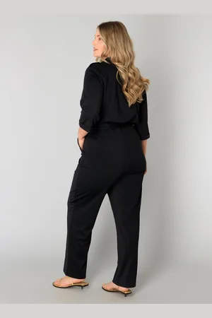 Yest Wafa One pieces - - maat 3(52)