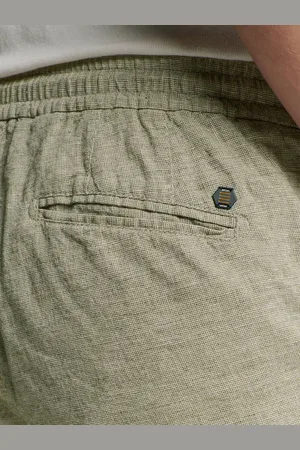 No Excess Linen short