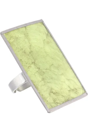 Behave Ring - Verstelbare Rechthoekige Statement Ring – Groene Schelp Inleg – Uniek Natuurproduct 3.8x2.8 cm