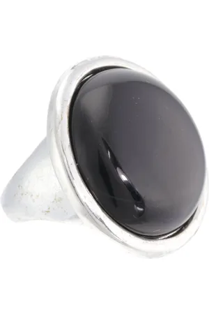 Behave Ring - Vintage zilverkleurige ring met ovale kunststof steen in diepzwart – tijdloze klasse
