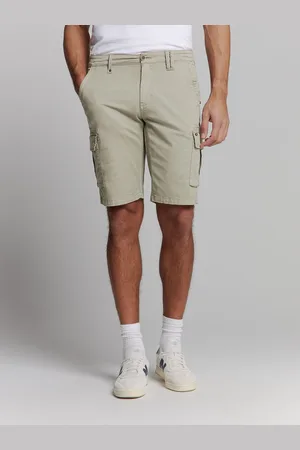 No Excess Cargo short