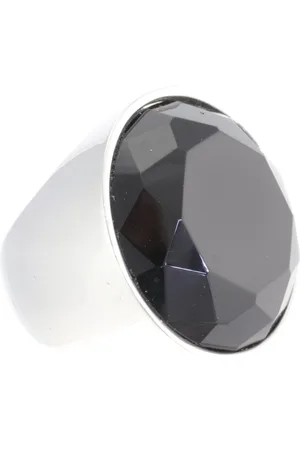 Behave Ring - Zilverkleurige Ring met Zwarte Gefaceteerde Glassteen – Elegante Statement Ring 2.4 cm