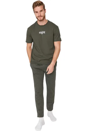 Trendyol Bedrukte Regular Fit Gebreide Pyjamaset Thmaw21Pt0393