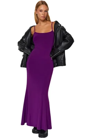 Trendyol Bruine Maxi Flexibele Gebreide Kokerjurk Met Aansluitende Bandjes Twoss23El02435