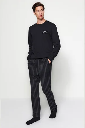 Trendyol Zwarte Regular Fit Gestreepte Gebreide Unisex Pyjamabroek Trainingspak Tmnaw24Pj00001