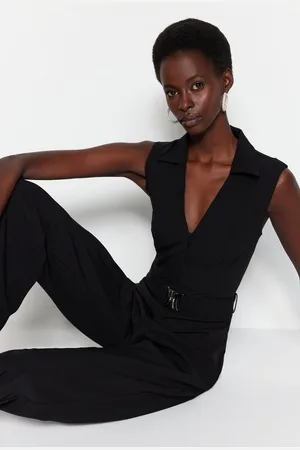 Trendyol Zwarte Geweven Maxi-Jumpsuit Met Overhemdkraag En Riem Twoss23Tu00079