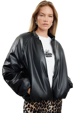 Trendyol Zwarte Oversized Gegoten Imitatieleren Gewatteerde Pufferjas Twoaw25Mo00119