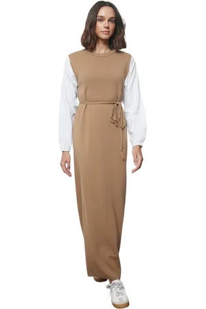 Trendyol Beige Mouwen Geweven Stuk Gedetailleerde Taille Geknoopte Gebreide Jurk Tctaw25Eb00023