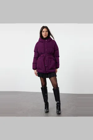 Trendyol Regular Waterafstotend Pufferjack Met Capuchon En Riem Twoaw23Mo00188