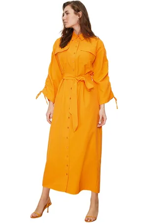 Trendyol Beige Geceintuurde Mouwen Verstelbare Gedetailleerde Geknoopte Katoenen Geweven Shirtjurk Tctss23Eb00365