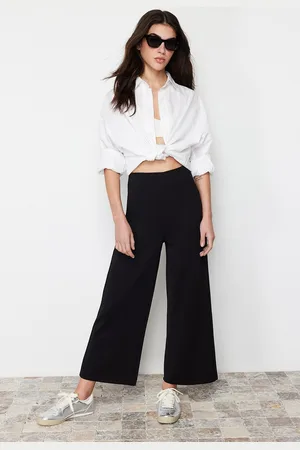 Trendyol Zwarte Culotte-Fit Uitgesneden Gedetailleerde Broek Met Hoge Taille Twoss24Pl00036