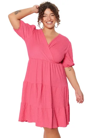 Trendyol Zwarte Skater V-Hals Dubbele Rijstsluiting Plus Size Gebreide Jurk Tbbss22El2987