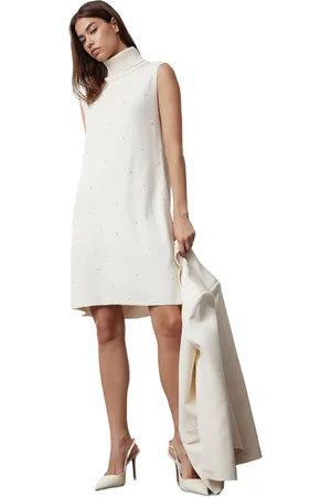 Trendyol Mini Gebreide Mouwloze Coljurk Twoaw25El00053