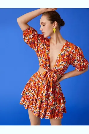 Koton Gebloemde Crop-Blouse Met V-Hals En Strikdetail