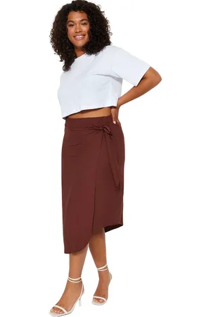 Trendyol Zwarte Wikkel-Zijstrik Midi Gebreide Plus-Size Rok Tbbss23Az00014