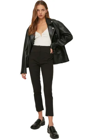Trendyol Zwarte Sigaretten Skinny Pijp Taille Naad Gedetailleerde Geweven Stoffen Broek Twoss20Pl0388