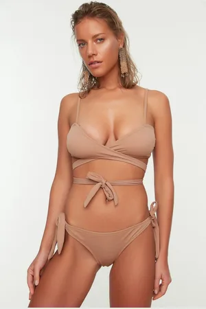 Trendyol TBESS22BA0184 Women