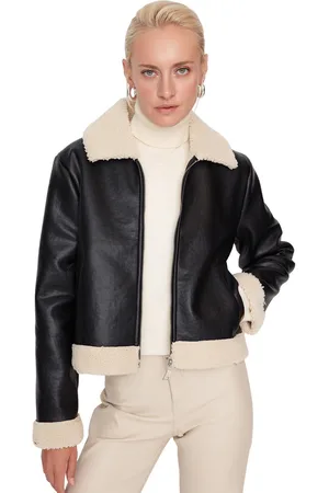 Trendyol Zwart Suède Pluche Gedetailleerd Bikerjack Jas Twoaw23Mo00351