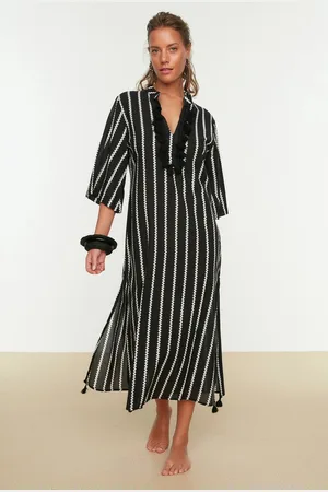 Trendyol Zwarte Gestreepte Maxi Geweven 100% Katoenen Kwastjes Strand Kimono&Kaftan Tbess20Km0024