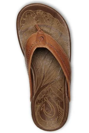 Olukai Hiapo - Heren leren slippers - Rum/Dark Wood