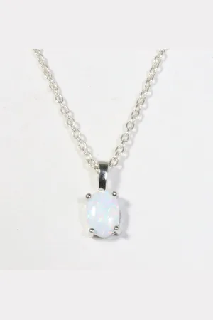 AsiAsia Fijne zilveren hanger met welo opaal aan ketting