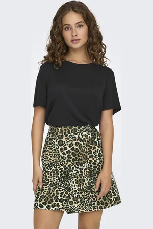 JDY HAZEL S/S MODAL O-NECK TOP 180 JRS - Dames - Blouses